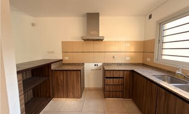 Duplex Ph 100m2 2 dormitorios y jardin en el barrio Zapiola