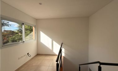 Duplex Ph 100m2 2 dormitorios y jardin en el barrio Zapiola