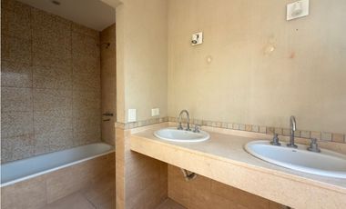 Duplex Ph 100m2 2 dormitorios y jardin en el barrio Zapiola