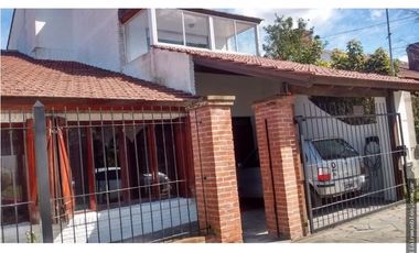 Chalet - 3 dormitorios-Quincho- Jardin- Garage-San Carlos