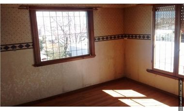 Chalet - 3 dormitorios-Quincho- Jardin- Garage-San Carlos