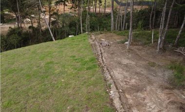 EXCLUSIVO LOTE CAMPESTRE EN EL RETIRO