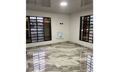 Casa campestre en venta en Vía Principal-Santa Rosa de Cabl