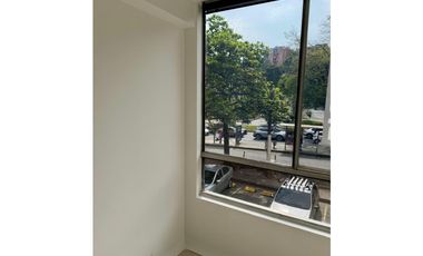 VENTA DE OFICINA EN RODEO PLAZA