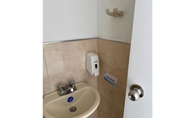 VENTA DE OFICINA EN RODEO PLAZA