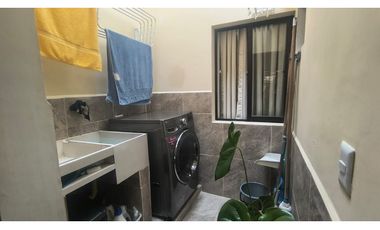 VENTA EDIFICIO 3 PISOS AMAGA