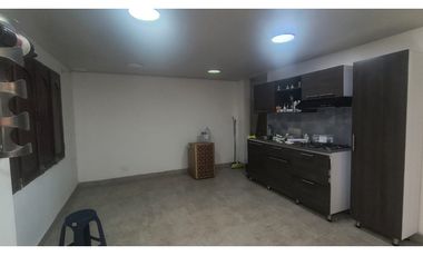 VENTA EDIFICIO 3 PISOS AMAGA