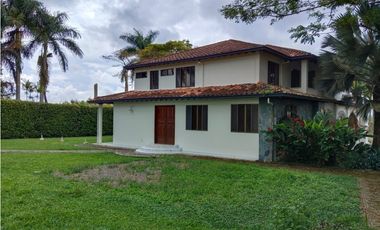 Casa campestre en renta – Cerritos, Pereira