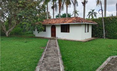 Casa campestre en renta – Cerritos, Pereira