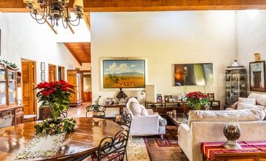 CASA EN VENTA|DE UN SOLO NIVEL|VALLE DE BRAVO