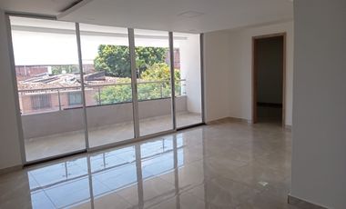 En el Caney se alquila Apartamento Dúplex en 2do y 3er piso