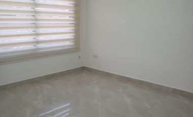 En el Caney se alquila Apartamento Dúplex en 2do y 3er piso