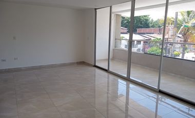 En el Caney se alquila Apartamento Dúplex en 2do y 3er piso