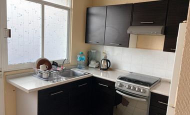 Casa en condominio en Col. Jiménez Cantú, Cuautitlán Izcalli con 2 rec y 2 baños