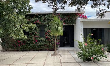 Casa en  Venta en Tequisquiapan con Jardín extenso