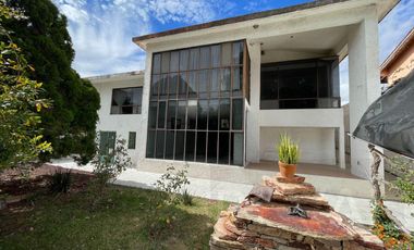 Casa en  Venta en Tequisquiapan con Jardín extenso