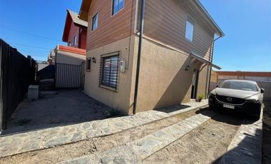 Casa en Arriendo en Don Sebastian de Rauquen