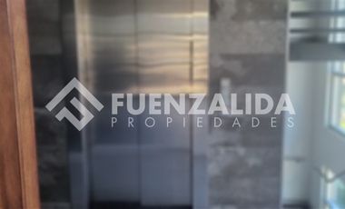 Oficina en Arriendo en Strip Center Vicuña MACKENA