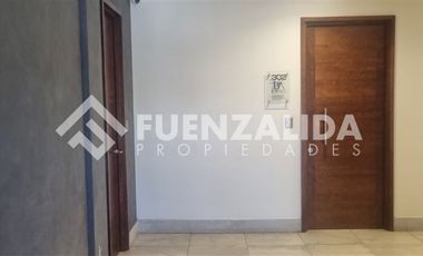 Oficina en Arriendo en Strip Center Vicuña MACKENA
