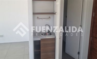 Oficina en Arriendo en Strip Center Vicuña MACKENA