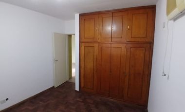 Departamento Tipo Casa en alquiler en Remedios de Escalada Este