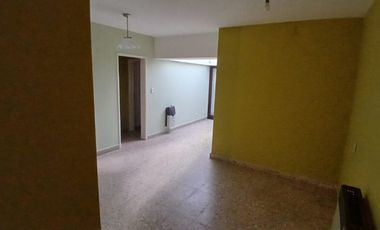 Departamento Tipo Casa en alquiler en Remedios de Escalada Este