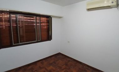 Departamento Tipo Casa en alquiler en Remedios de Escalada Este