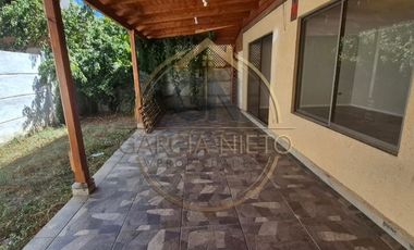Casa en arriendo  en MACHALÍ