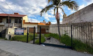 Casa en venta en Lanús - AMPLIAS MODALIDADES DE PAGO !