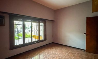 Casa en venta en Lanús - AMPLIAS MODALIDADES DE PAGO !