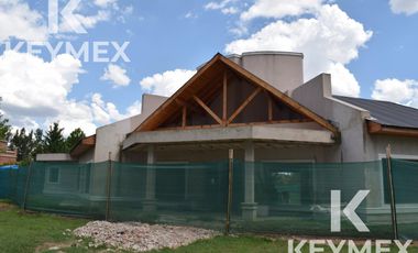 VENTA DE CASA A TERMINAR EN CAMPOS DE ROCA