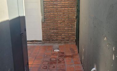 Venta de casa multifamiliar en Gregorio de Laferrere