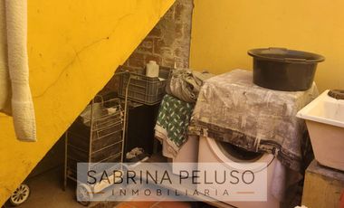 Venta de casa multifamiliar en Gregorio de Laferrere