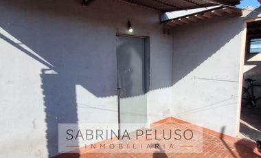 Venta de casa multifamiliar en Gregorio de Laferrere