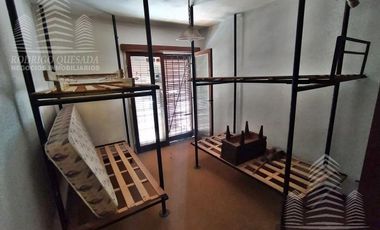 Casa mas departamento de dos ambientes en un hermoso barrio residencial de Mar de Ajo!!
