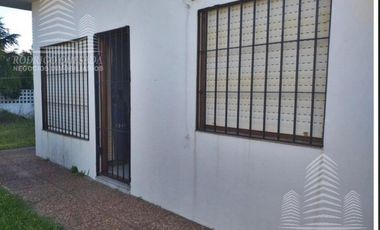 Casa mas departamento de dos ambientes en un hermoso barrio residencial de Mar de Ajo!!