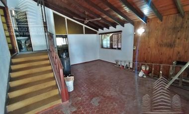 Casa mas departamento de dos ambientes en un hermoso barrio residencial de Mar de Ajo!!