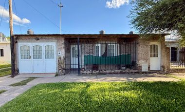 Casa 3 dormitorios y patio en zona norte
