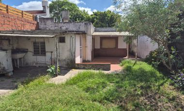 Casa de 4 ambientes en Talleres al 400
