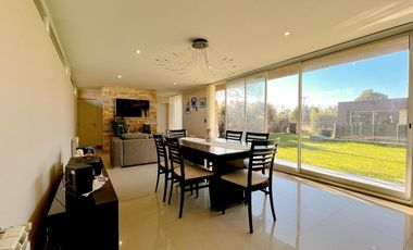 Casa en Los Acantilados