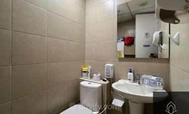 Local Comercial en arriendo ubicado en Metro Tobalaba - Mall Costanera