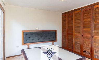 Casa en venta  5 dormitorios C/ est en Miraflores bajo