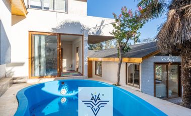Casa en venta  5 dormitorios C/ est en Miraflores bajo