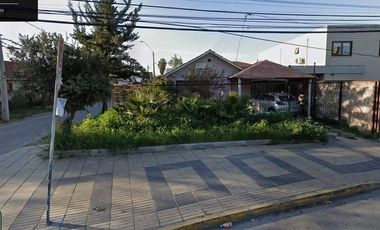Casa en venta c/ estacionamiento en Metro Macul