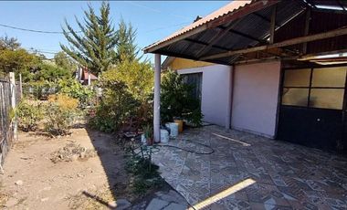 Casa en venta c/ estacionamiento en Metro Macul