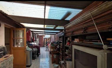 Casa en venta c/ estacionamiento en Metro Macul