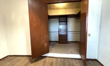 Casa en venta en Las Puentes Sector 7, San Nicolás de los Garza, Nuevo León