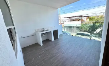 Casa en venta en Las Puentes Sector 7, San Nicolás de los Garza, Nuevo León