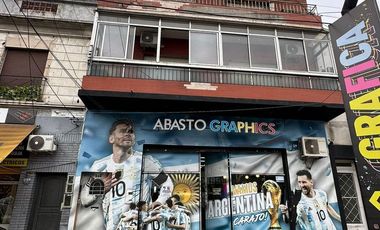 Departamento 3 ambientes amplios todos los servicios! Permuta por propiedad en La Costa!