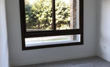 Departamento en Venta - 2 ambientes - Balcón - Cochera - Adrogue Chico - Almirante Brown